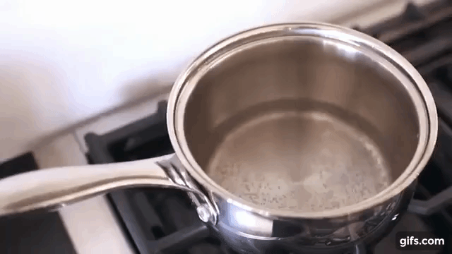 Học ngay bí quyết làm nước hoa hồng cực đơn giản để da lúc nào cũng săn chắc và láng mịn - Ảnh 4.