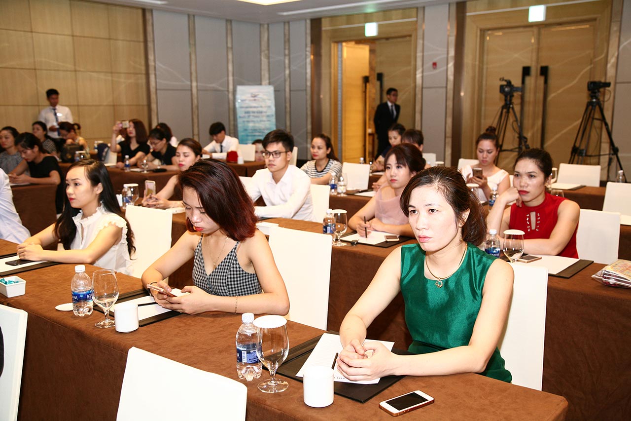 khóa học tri ân khách hàng Sarah Le 4