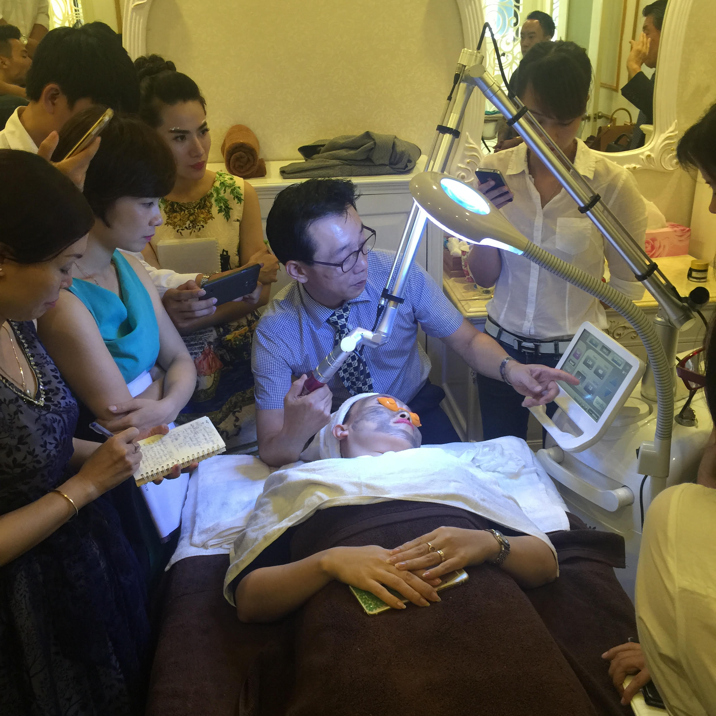 Sarah Le độc quyền công nghệ giảm béo Skinrex tại Việt Nam - Sửa máy SPA